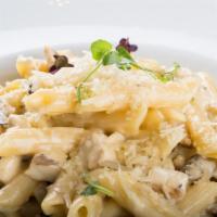 Portobello Pasta · Mouthwatering pasta dish made with customer's choice of pasta, portobello mushrooms, prosciu...