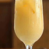 Morir Sonando. · Frappe made with fresh orange juice, evaporated milk and sugar.