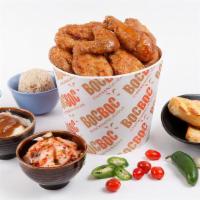 Family Meal (6 Pc Combo) · Combo comes with 2 large sides and 2 garlic breads.