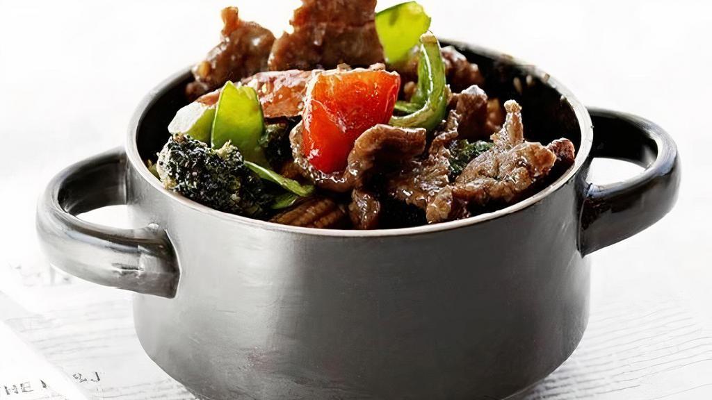 Beef Mix Vegetables · broccoli, mushrooms, baby corn, water chestnuts, papers, celery, snow peas, brown sauce.