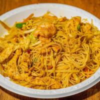Singapore Rice Noodle · Flat noodles. Hot and spicy.