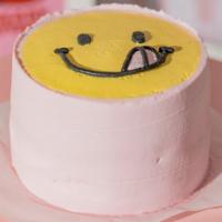 Cake Smiley · 🐕🐈

🍰Made of 80% chicken & salmon
🍰Visit (nomynomy.com) for custom order inquiries

It's...