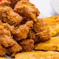 Chicharrón De Pollo / Fried Chicken Chunk · Chicharrones de pollo servidos con su preferencia de acompañamiento para una persona. / Frie...