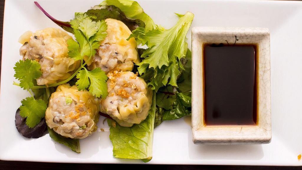 Thai Dumpling · Favorite. Four pieces. Traditional mixed shrimp, chicken and pork dumpling. Served with sesame soy sauce.