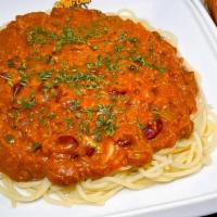 Chili Spaghetti · Served with 2 pieces garlic bread.
Mild Spicy