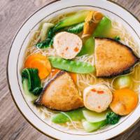 Vegan Fish With Scallop Noodles · Vegan fish, vegan scallops, carrots, shanghai bok choy, noodles.