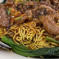 Beef Pan Fried Noodle · Pan-fried noodle with beef.