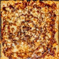 Bbq Chicken Pie · White pizza, crispy chicken, mozzarella, bbq sauce, and ranch dressing.