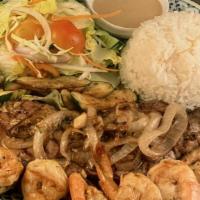 Combo Streak & Shrimp Plate · NY streak and shrimp with house special sauce rice and toso salad.