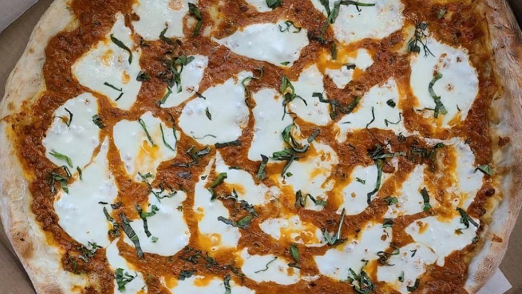 Bolognese Pizza · 18