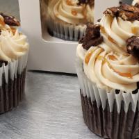 6 Dark Chocolate Cupcakes · Deep, delicious dark chocolate cupcakes for the chocolate lover!  Choose your fresh buttercr...