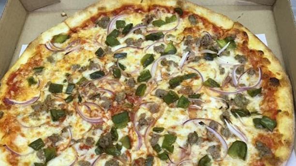Vegetable Pizza (Medium 14'') · Tomatoes, mushrooms, broccoli, green pepper, and black olives.