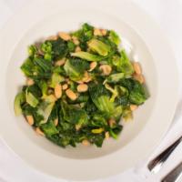 Escarole With White Beans In Garlic & Olive Oil · 