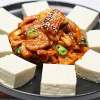 제육 두부 김치 / Jeyuk Dooboo · Stir fried thin sliced pork with kimchi and tofu.