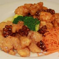 Crispy Honey Walnut Chicken & Shrimp · Served with steamed broccoli in special sauce.
