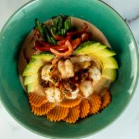 Shrimp Avocado Curry · Grilled shrimp, bell pepper, string bean, carrot, avocado in panang curry.