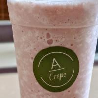 Strawberry Banana Smoothie · Made with fresh cut strawberries, bananas, whole milk, and ice.

One size.