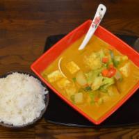 Vegetable Gaeng Ga Re · Mixed vegetables in a yellow curry sauce