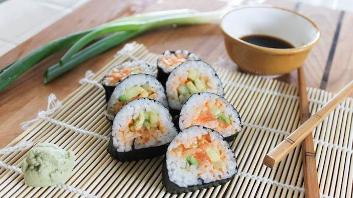 Spicy Salmon Roll · Spicy.