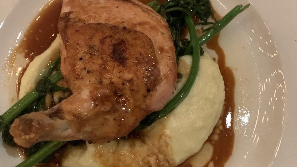 Murray’S Chicken · Mashed potato, haricots verts, and au jus.