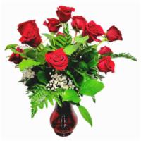 I Love You · 12 roses
Incluid base
flowers for the person you love
