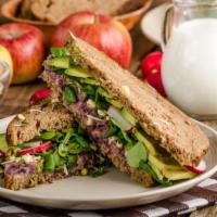 Chipotle Avocado Sandwich · Yummy Sandwich made with Chipotle Chicken, Lettuce, Tomatoes, Mayo.