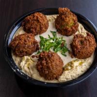 Hummus Plate With Falafel 4 Balls · 