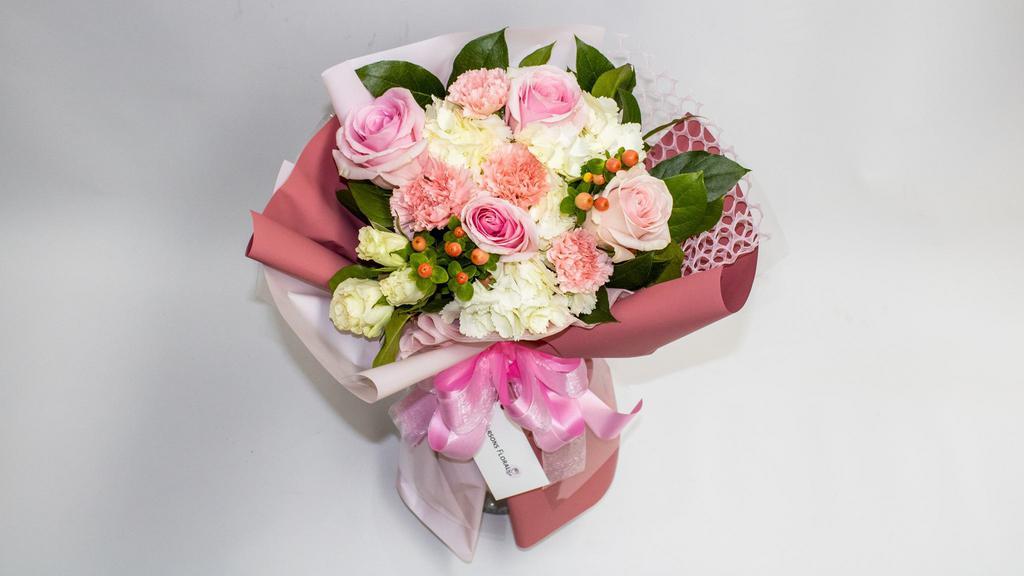 Cherry Blossom · Light Pink with White tone Bouquet.
If you looking for pastel tone color, then this bouquet will be the best choice!
Please note
Wrapping technic and wrapping color may different.
Vase is not included
We may use sub-flower.