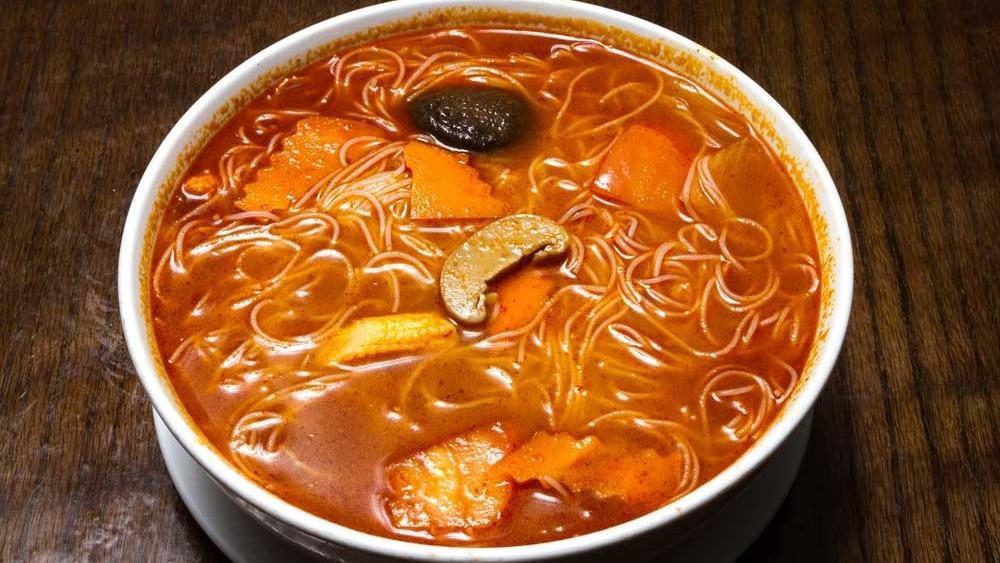 Seafood Tomyam Rice Noodles · 