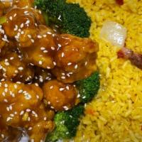  Sesame Chicken · Tender & crispy chicken with light sesame coating stir-fried with chef's special sesame sauce.