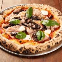 Prosciutto & Funghi Pizza · tomato, mozzarella, parmacotto ham,. roasted mushrooms, basil