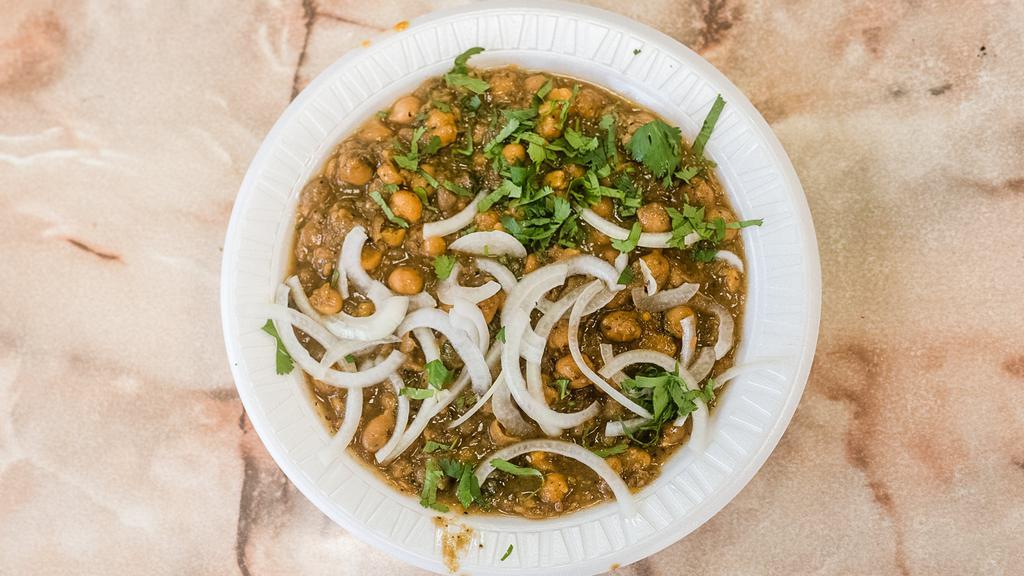 Chickpeas With Rice And Salad · 