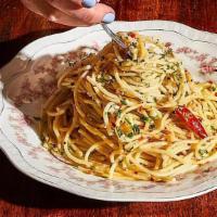 Aglio Olio E Pepperoncino · spaghetti, fresh garlic, olive oil, peperoncino cayenne, parsley