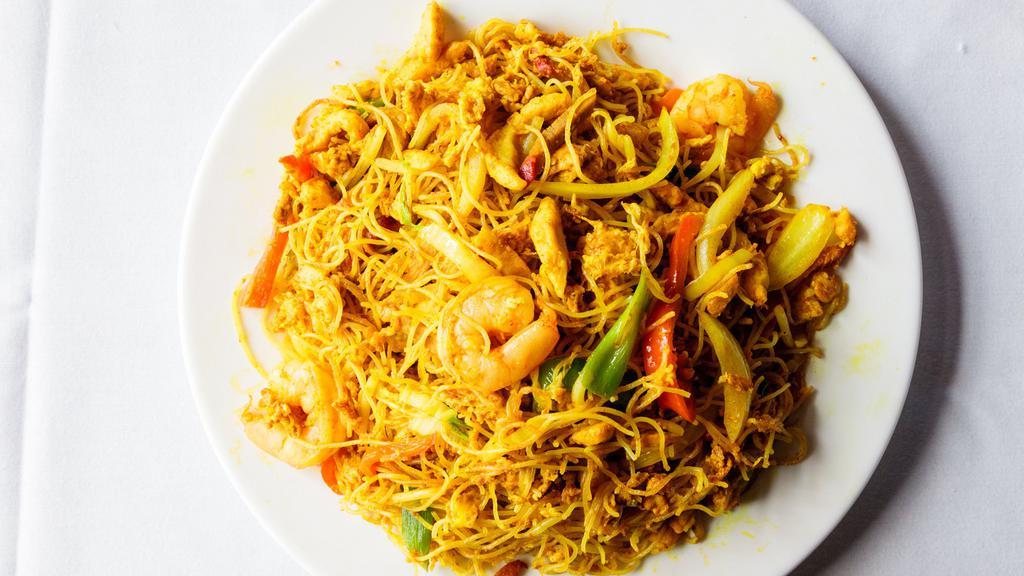 Singapore Rice Noodles (Curry) · Spicy.