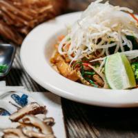 Pad Thai · Soba noodles, carrot, broccoli, onion, baked tofu, shiitake mushrooms,scallions, bean sprout...