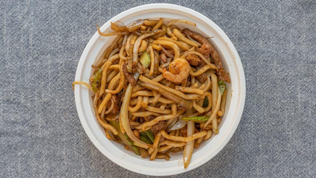 Shanghai Pan-Fried Noodle / 上海炒面 · 