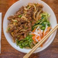 Lemongrass Beef On Rice Noodle · 