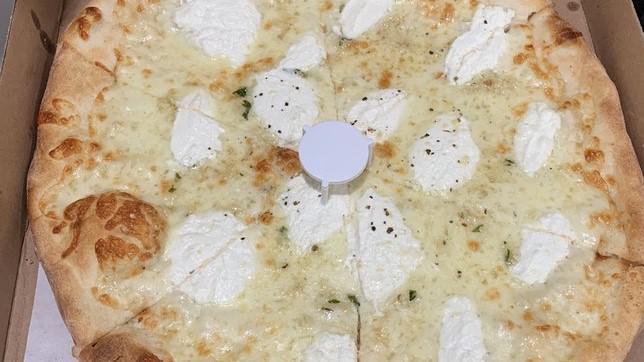 White Pizza · 