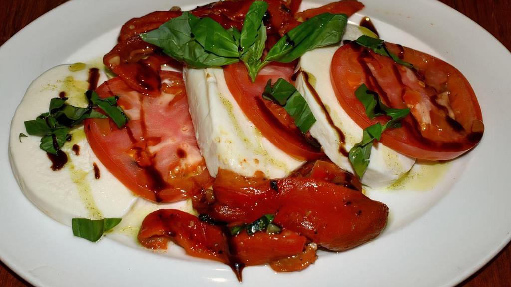 Fresh Mozzarella · roasted pepper | marinated golden tomatoes