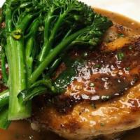 Skillet Roasted Chicken  (Gf) · Irish colcannon mashed potatoes, broccolini, herb au-jus