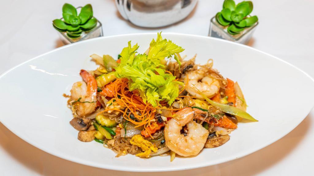 Pad Woon Sen · Gluten-free. Clear noodles, carrots, zucchini, onion, mushrooms, celeries, egg,  and scallion.