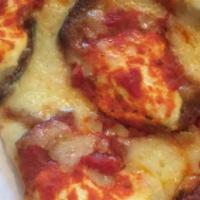 Grandma Slice · With fresh mozzarella, tomato sauce, basil, and olive oil.