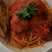 Momma'S Sunday Spaghetti · Spaghetti with marinara, sausage, meatballs and garlic bread.