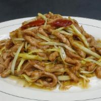 Shredded Pork With Chinese Chives 韭黄肉丝 · 