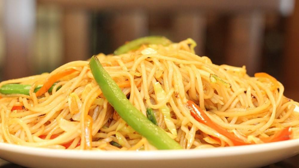 Hakka Noodles · Noodles, fresh vegetables, egg, chicken or shrimp stir fried with schewan sauce and vinegar.