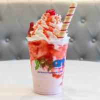 Salvador'S Strawberry Shake · Classic strawberry shake with a 