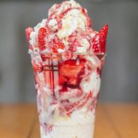 Fresas Con Crema · Lecherita y dulce de mora.