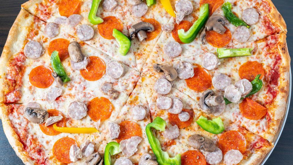 Casa Italiano White Lovers (Personal Pie) · Pepperoni, Sausage, Ham, Green Peppers, Green Olives, Fresh Garlic, Ricotta Cheese, and Mozzarella Cheese. Add toppings (Pepperoni, Mushroom, Ham, Bacon, Sausage, Chicken, Or Meatball) for an additional charge.