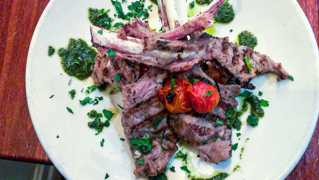 Gluten-Free Garlic And Rosemary Grilled Lamb Chops · 
