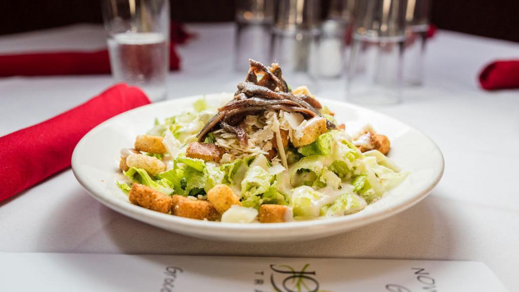 Gluten-Free Caesar Salad · No crouton.